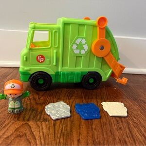 Fisher Price Little People Recycling Truck Complete W Figure SOUND WORKS!!